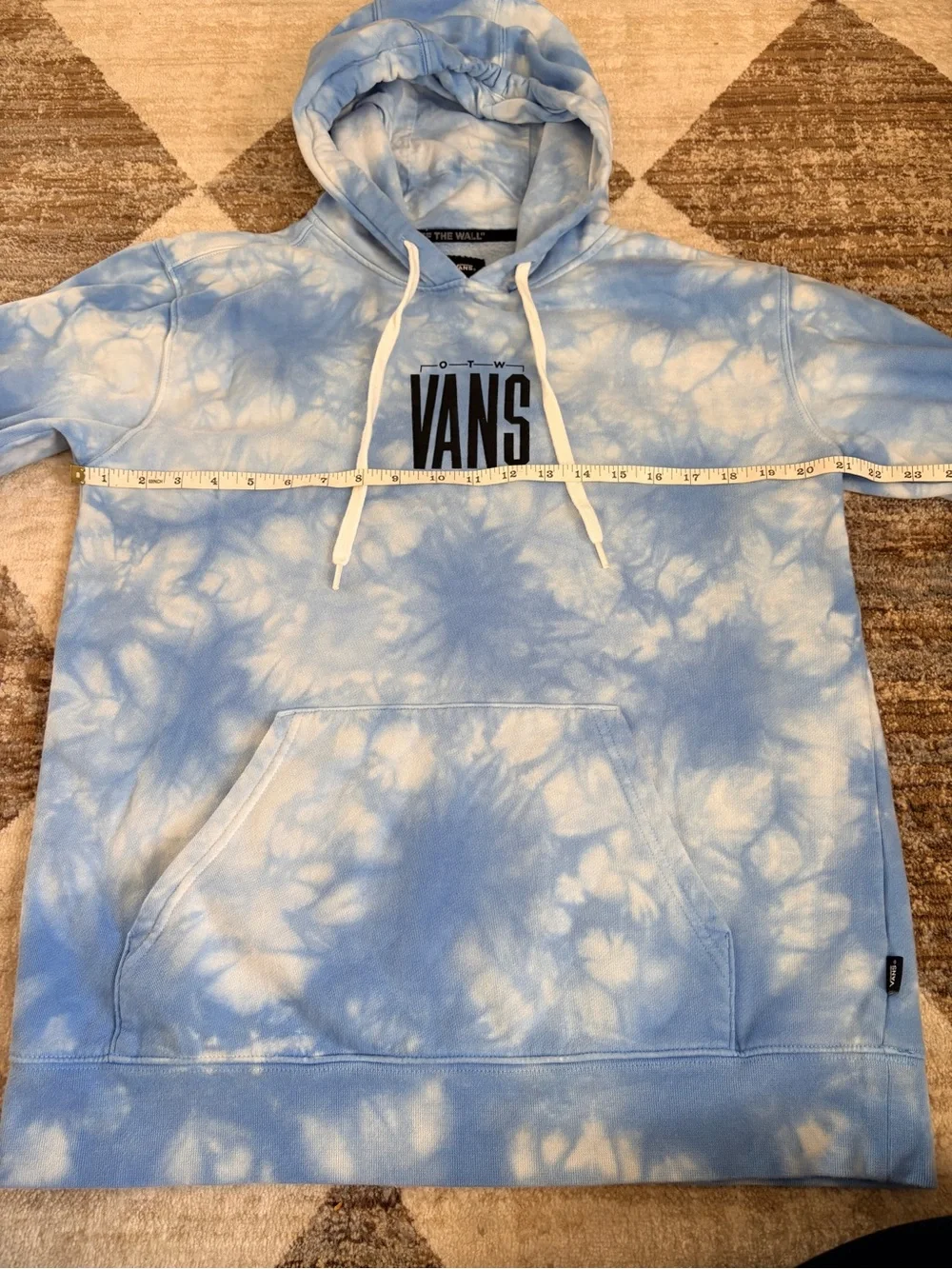 Vans Men’s Light Blue and White Tie-Dye Crewneck Hoodie